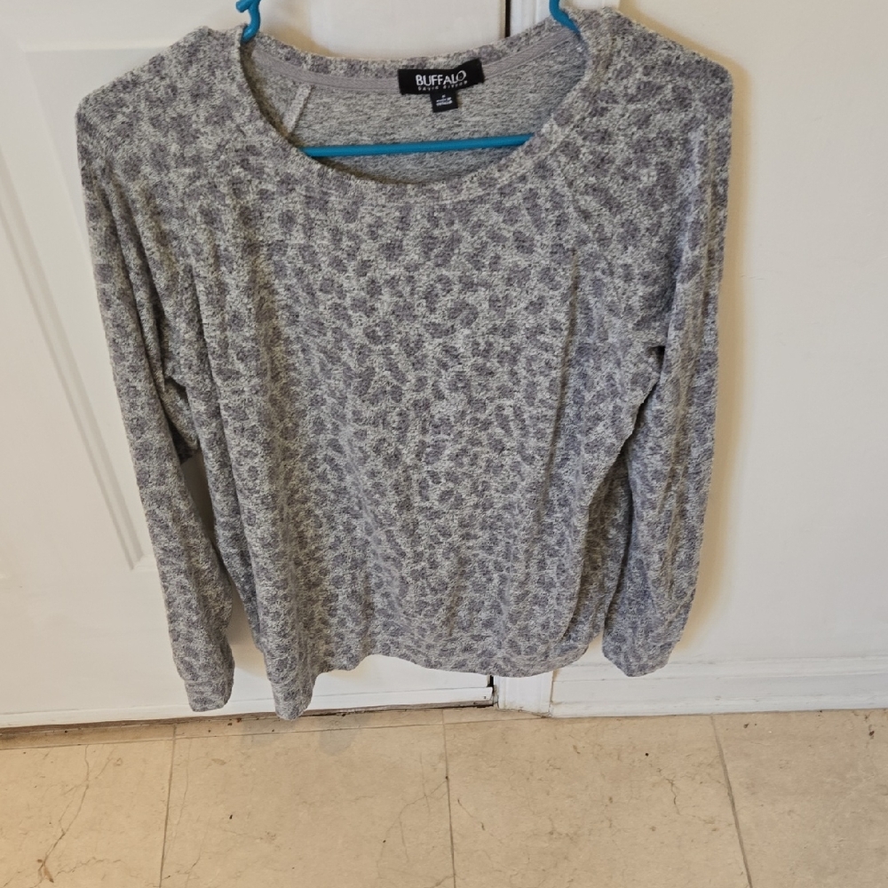 Buffalo David Bitton Gray Leopard-Print Long Sleeve Top